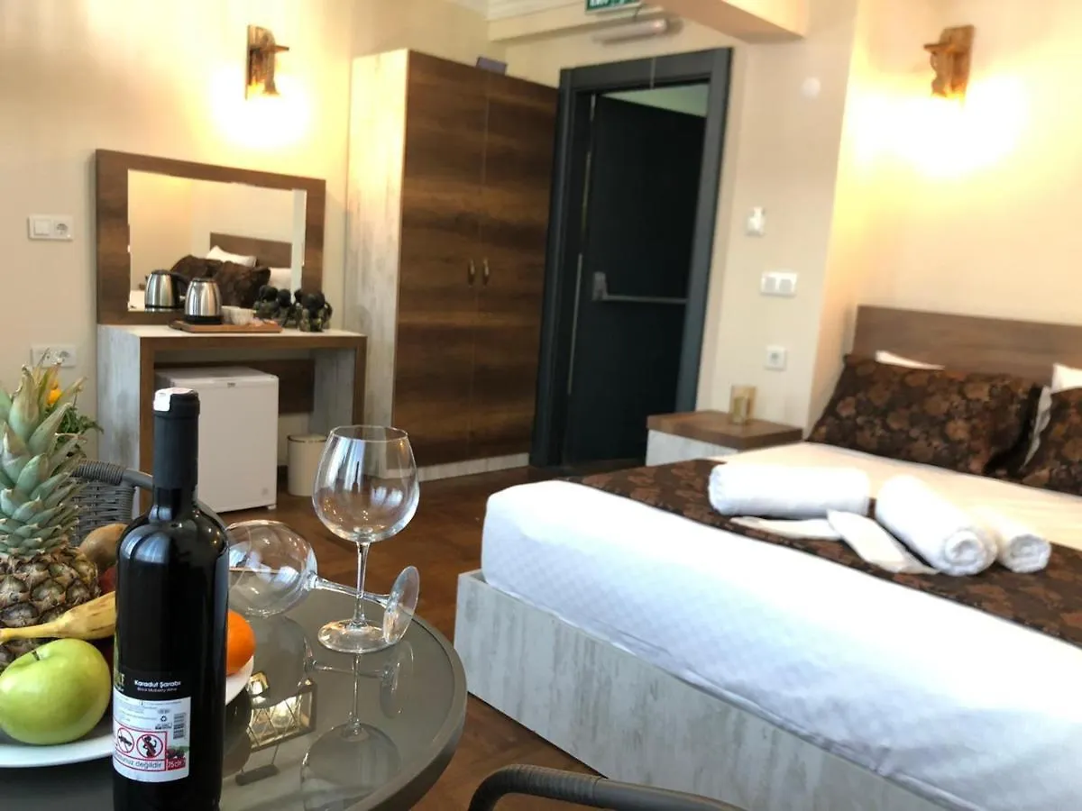 Trend Cesmealti Hotel & Lounge イズミル