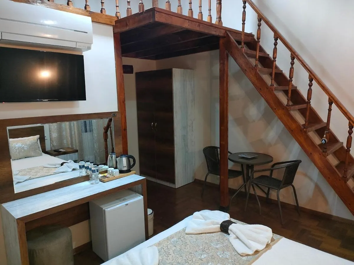 Trend Cesmealti Hotel & Lounge イズミル 0*,
