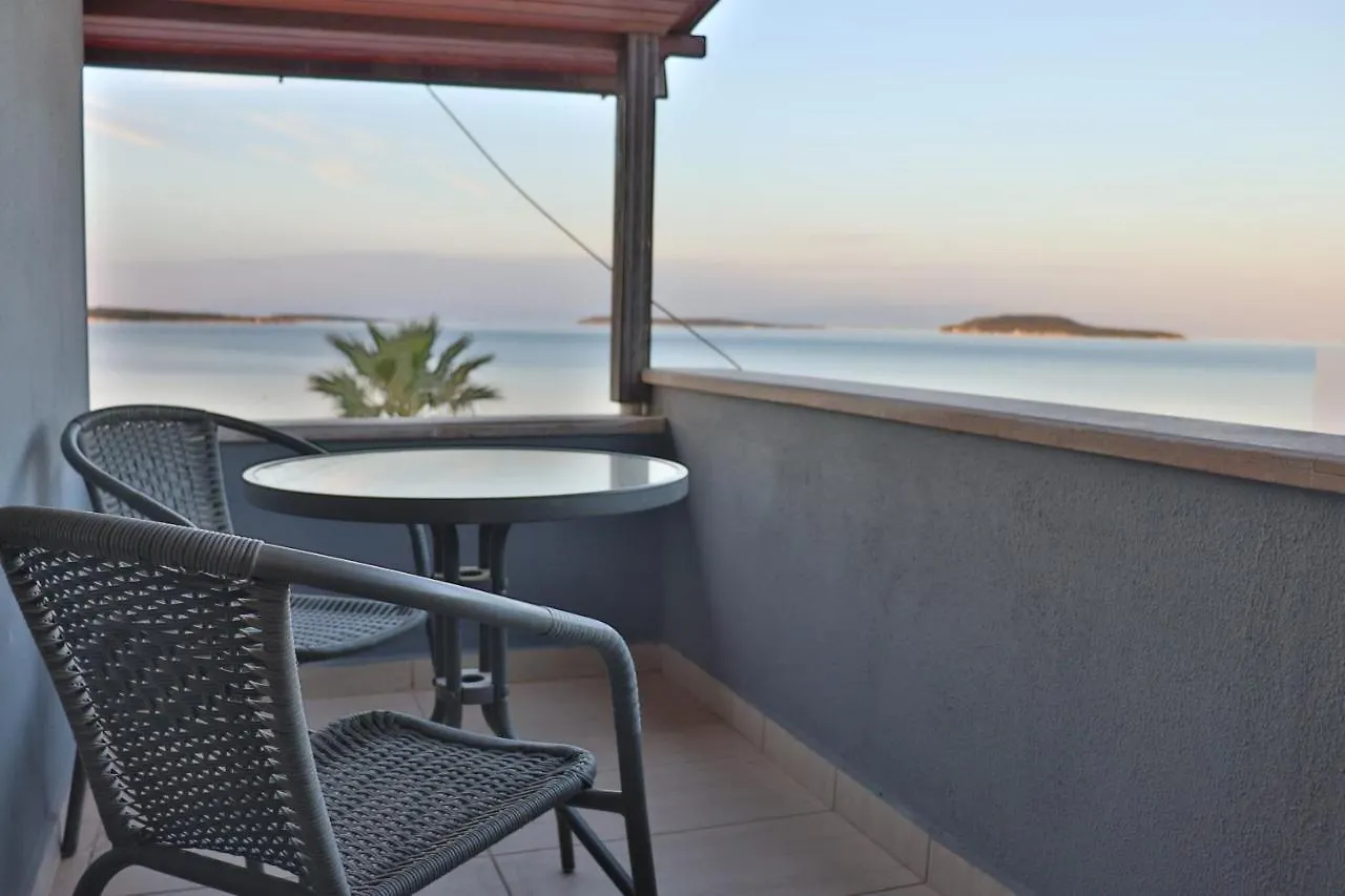 Trend Cesmealti Hotel & Lounge 伊兹密尔